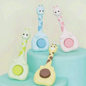 PEINE BOTÓN MODELO JIRAFA 20*7.5*4CM