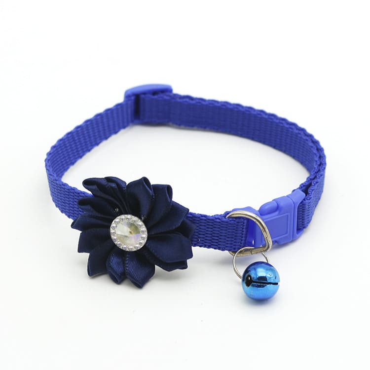COLLAR CON DIJE DE FLOR